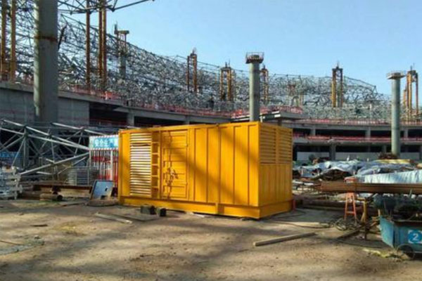 砀山发电机出租如何判断空气滤清器是否需要更换？